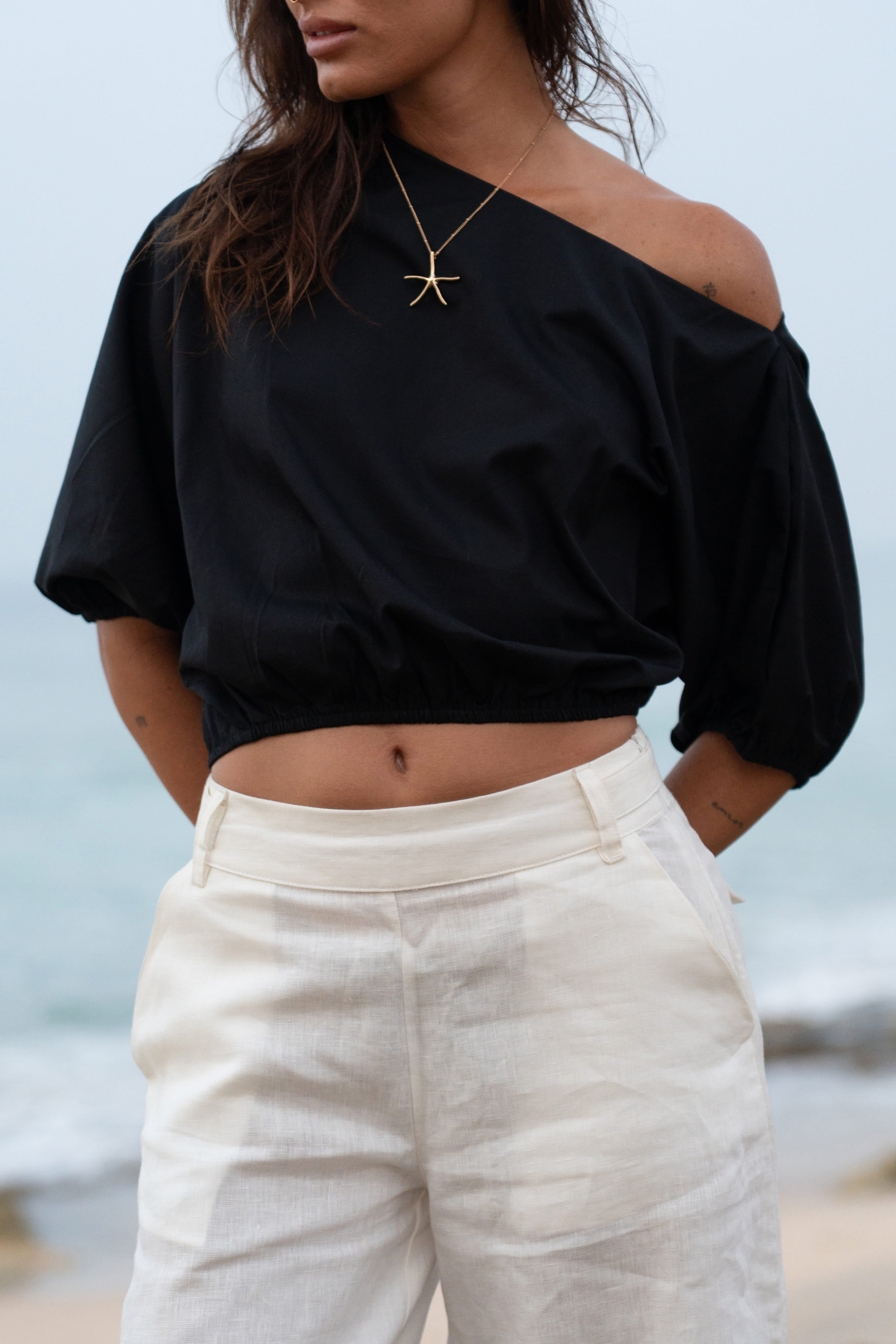 Noir One Shoulder Top In Black